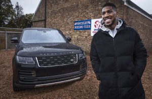 Unieke Range Rover SVAutobiography voor wereldkampioen zwaargewicht Anthony Joshua